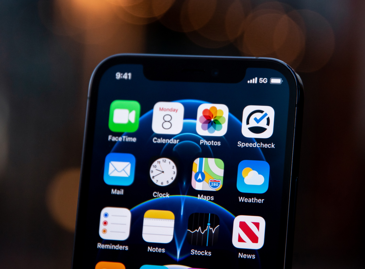扶风苹果手机维修分享为什么 iPhone 12 在冬季会自动关机 